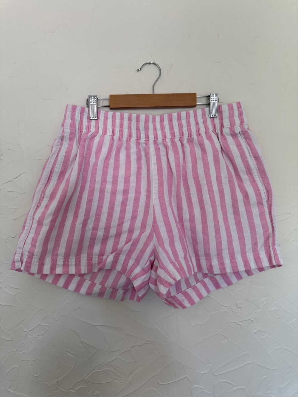Old Navy Pull on Pink and White Stripped Shorts. Size Medium